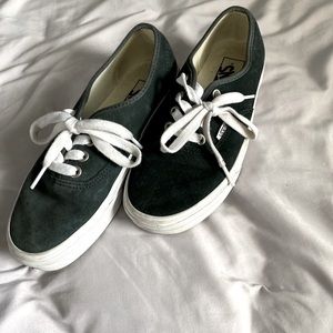 green suede low top vans women's 6